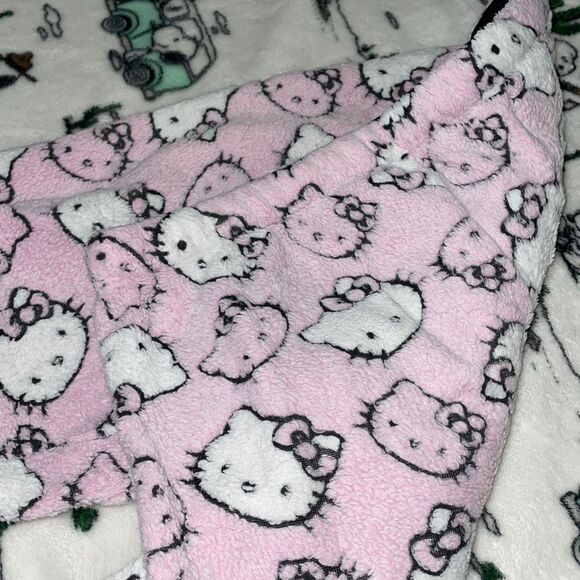 2013 Sanrio hello kitty pj pants pajama winter fuzzy bottom size medium - Picture 10 of 13